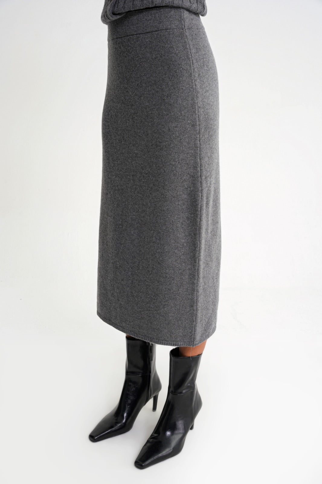 Damen Strickrock in Midi-Länge – Grau