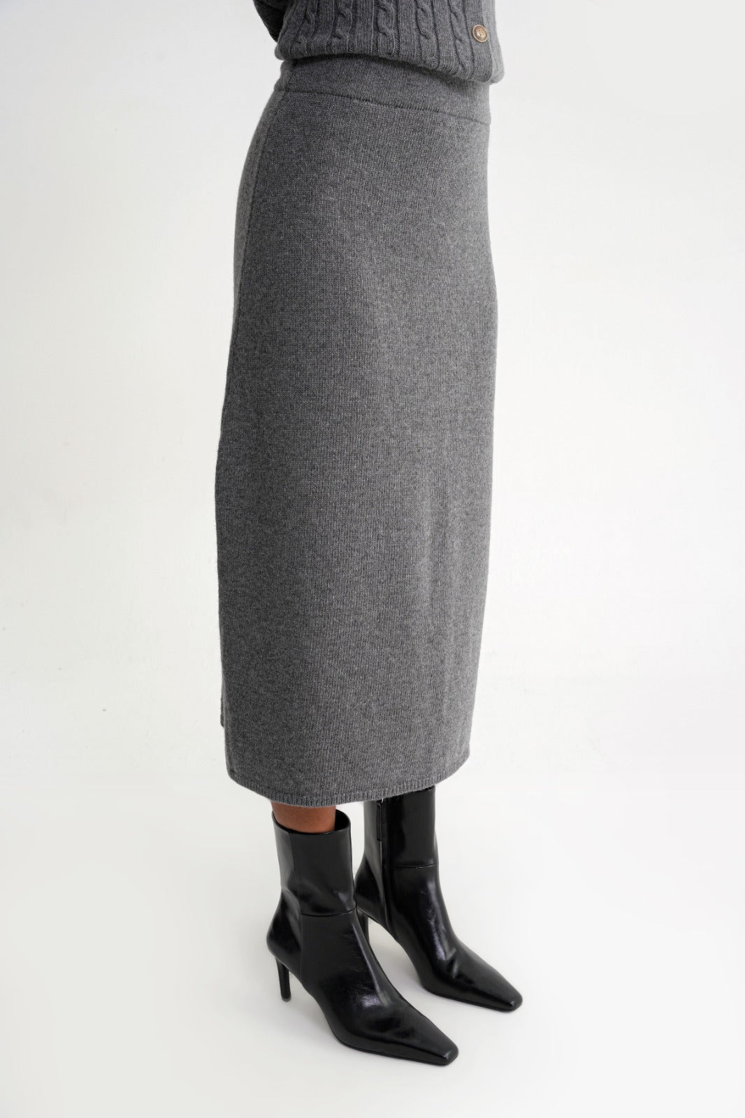 Damen Strickrock in Midi-Länge – Grau
