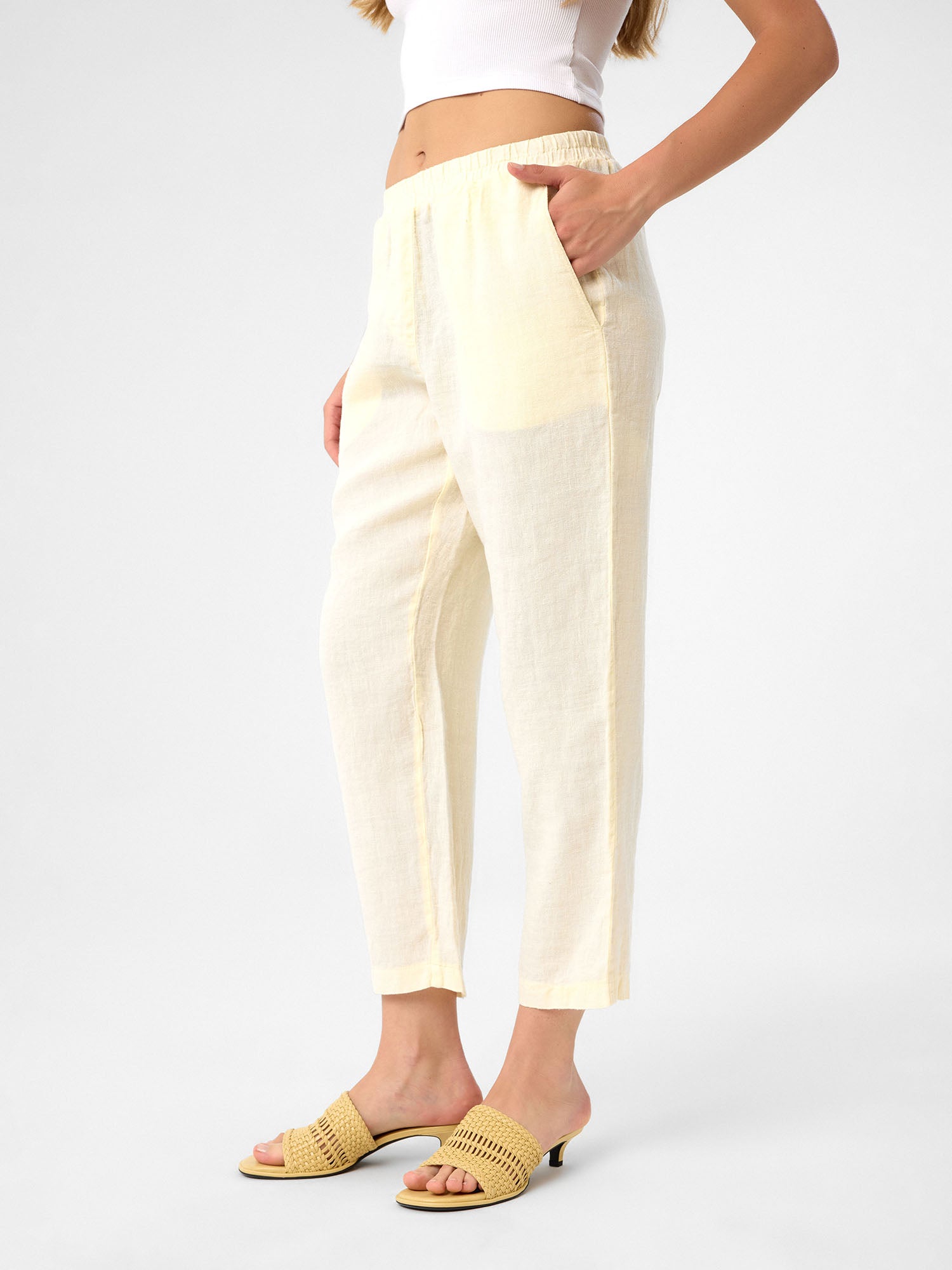 Cropped Chino in Buttercream