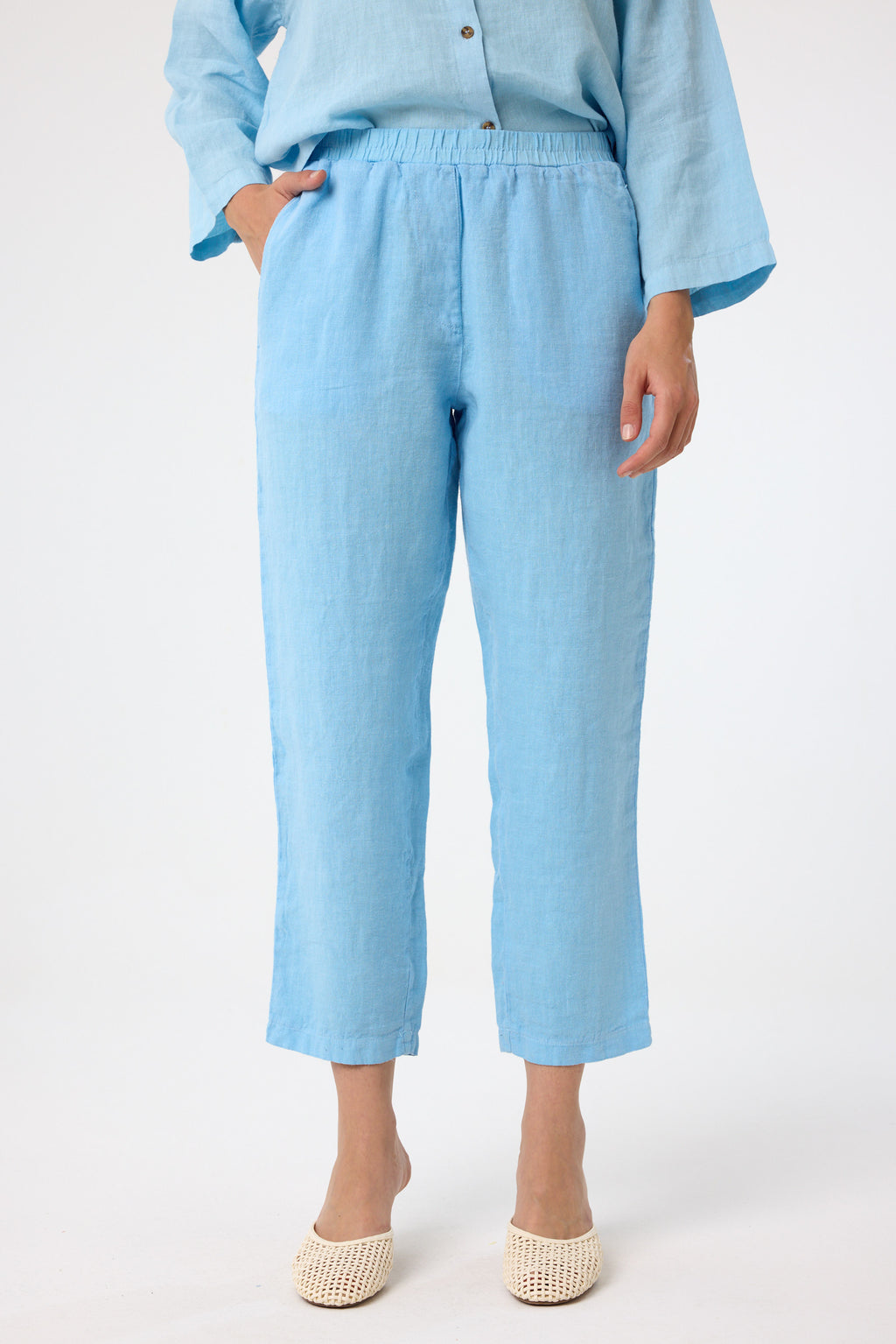 Cropped Chino in Sky Blue