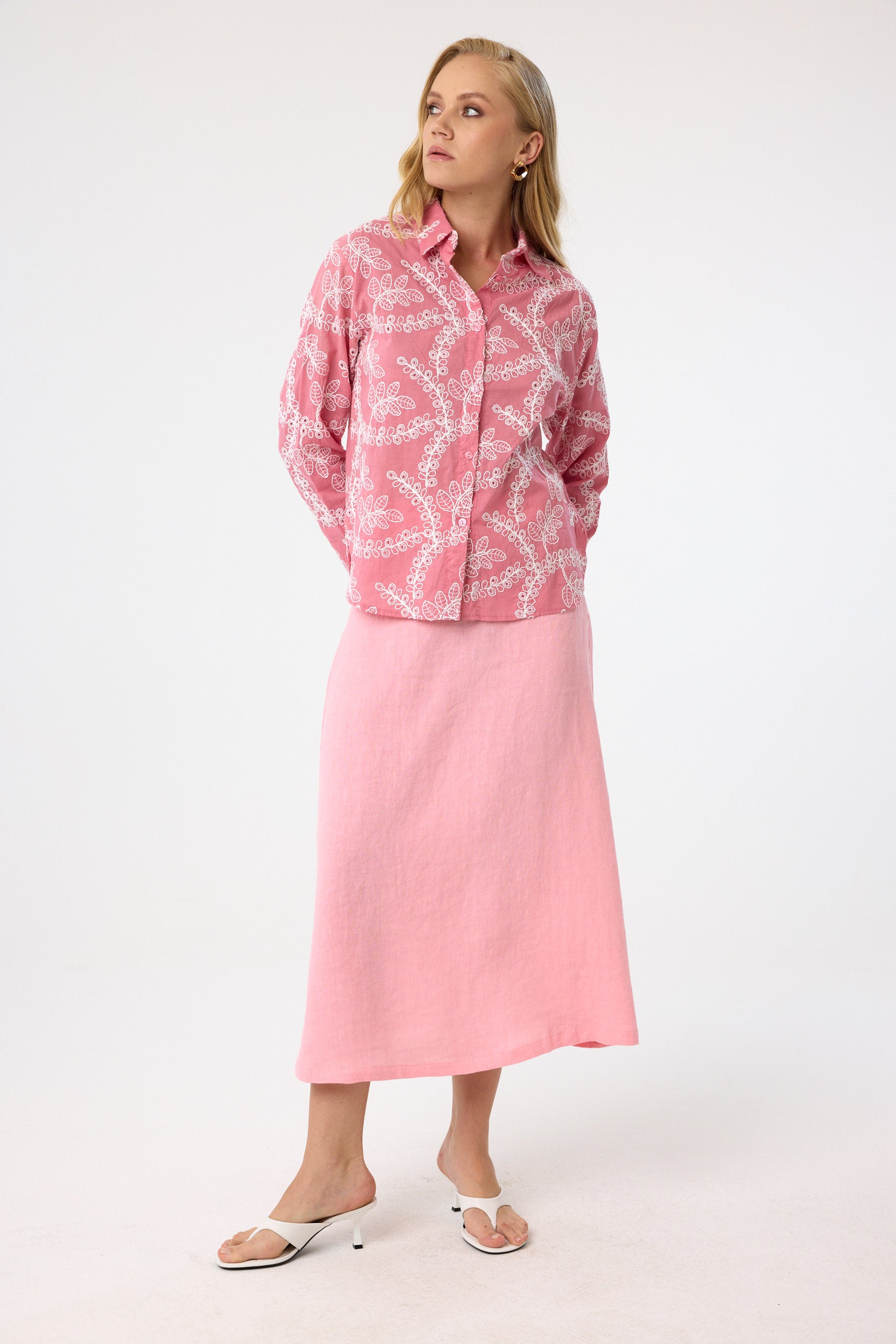 Baumwollbluse mit Stickerei aus 100 % Baumwolle – Rose