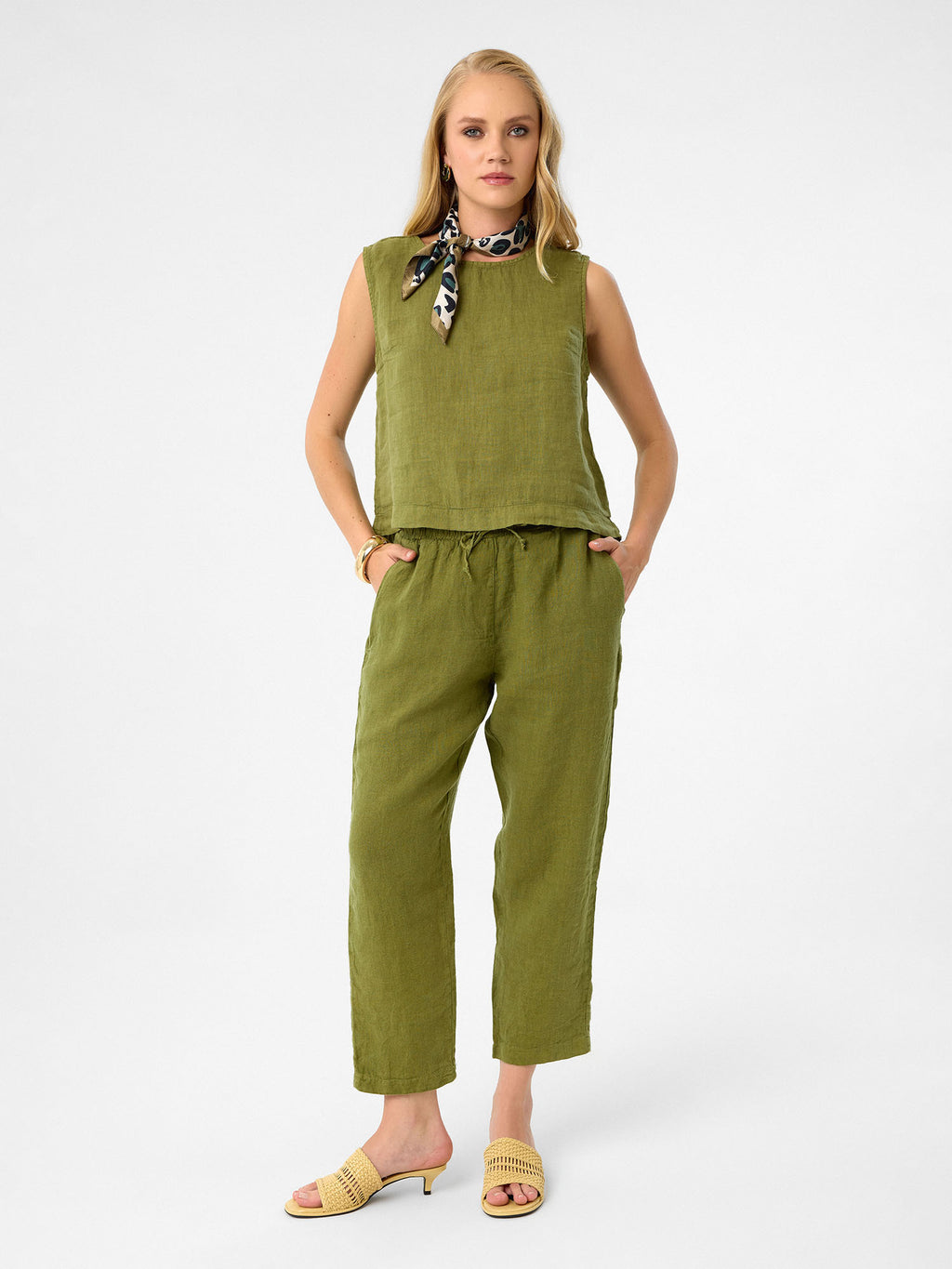 Cropped Linen Pants aus 100 % Leinen – Olive Dune