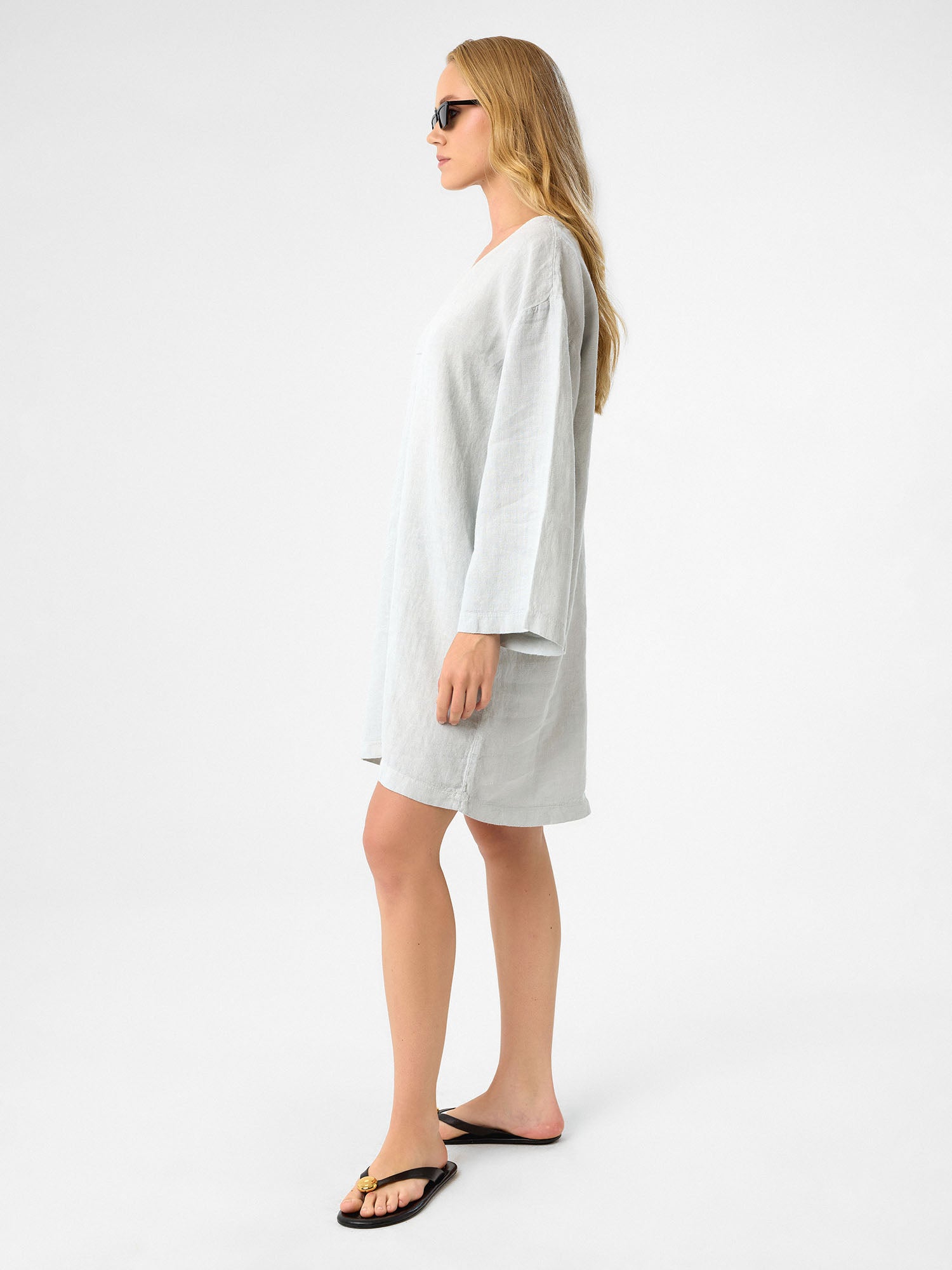 Kleid mit V-Ausschnitt in Ash Grey