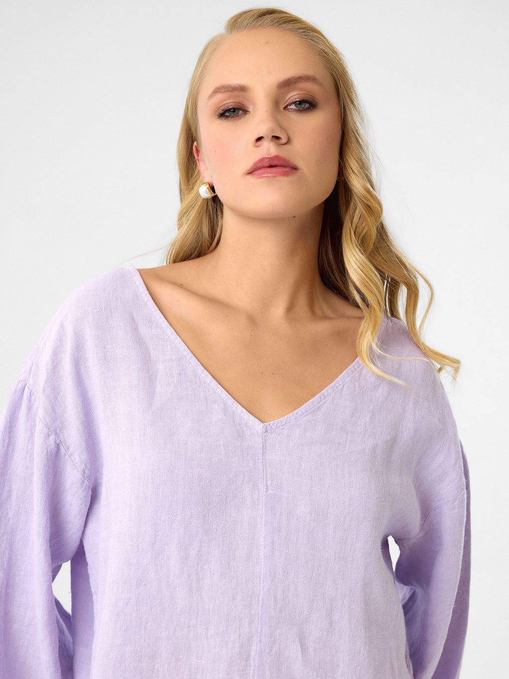 Kleid mit V-Ausschnitt in Lilac