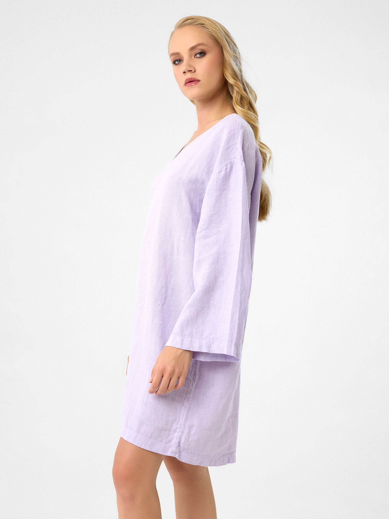 Kleid mit V-Ausschnitt in Lilac