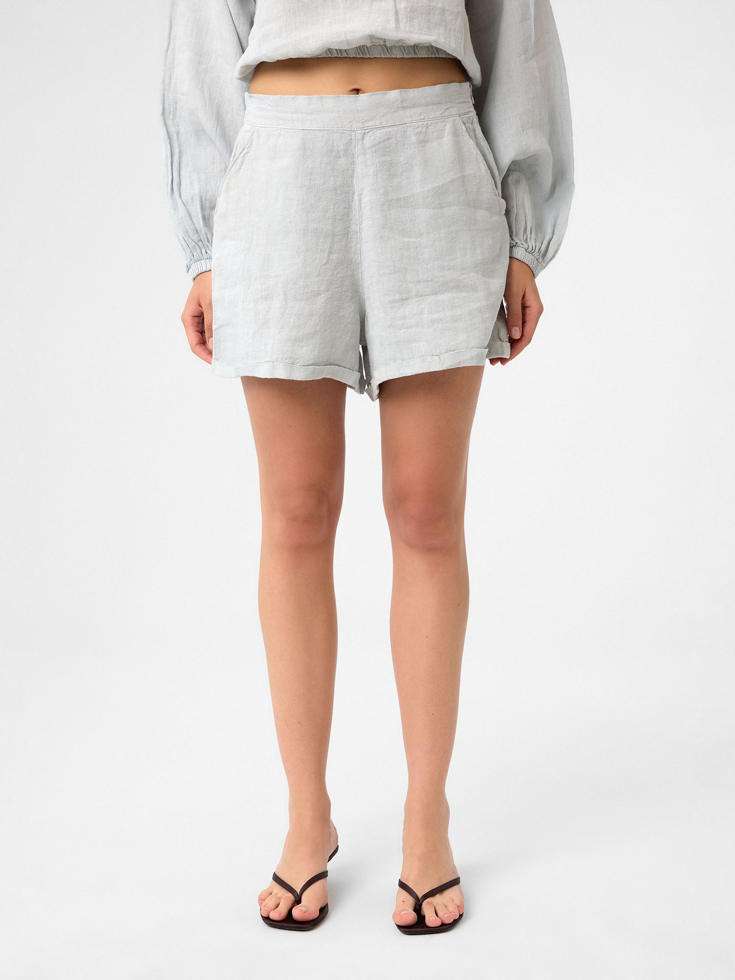 Tailored Linen Shorts aus 100 % Leinen – Ash Grey