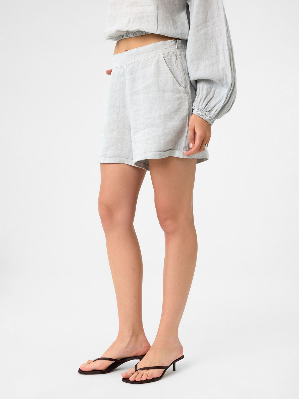 Tailored Linen Shorts aus 100 % Leinen – Ash Grey