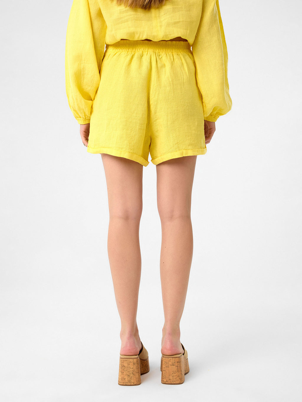 Tailored Linen Shorts aus 100 % Leinen – Lemon