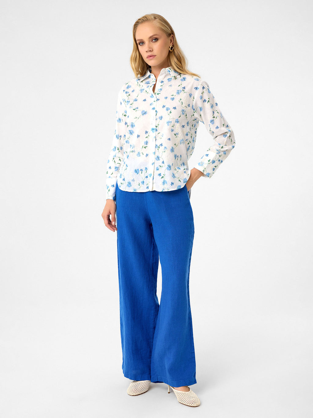 Wide-Leg Hose in Cobalt