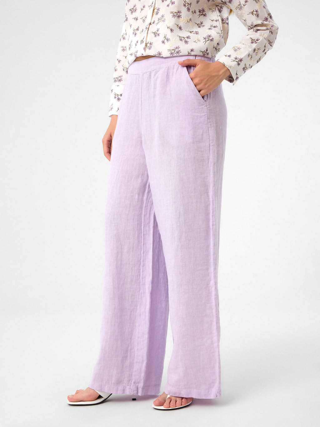 Wide-Leg Hose in Lilac