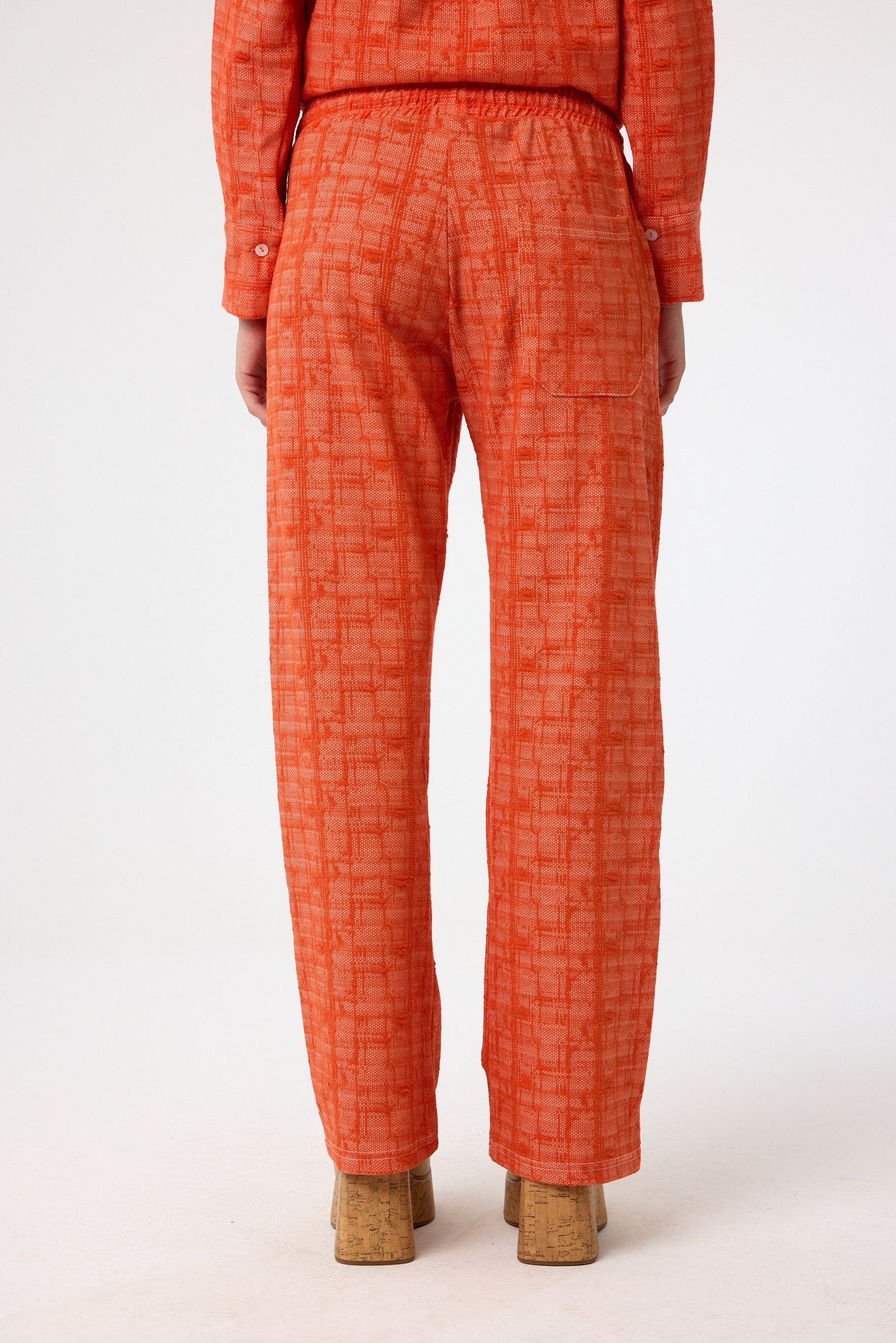 Zweiteiliges Set aus Viskose mit Karomuster in Kaffee