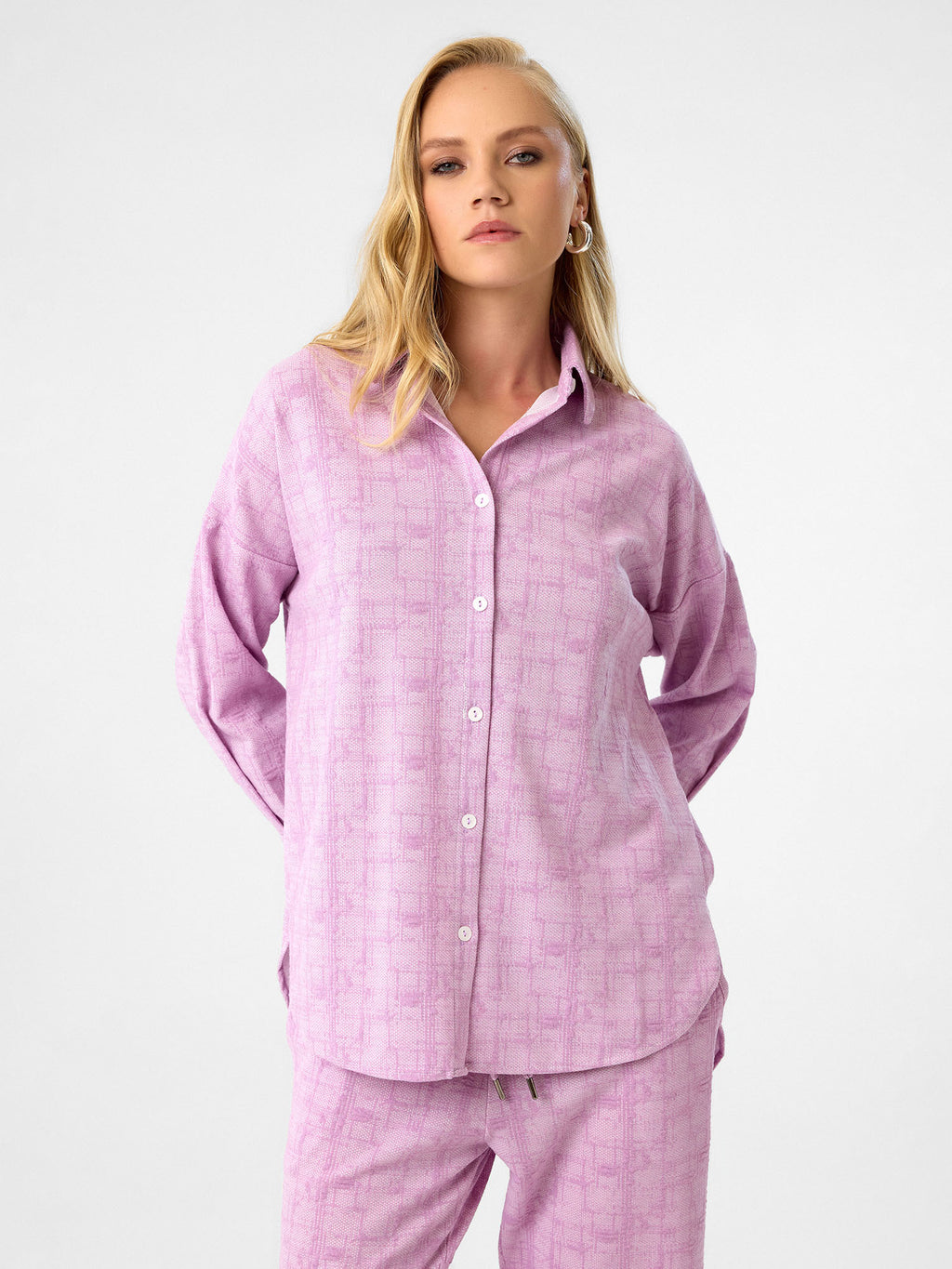 Zweiteiliges Set aus Viskose mit Karomuster in Lilac