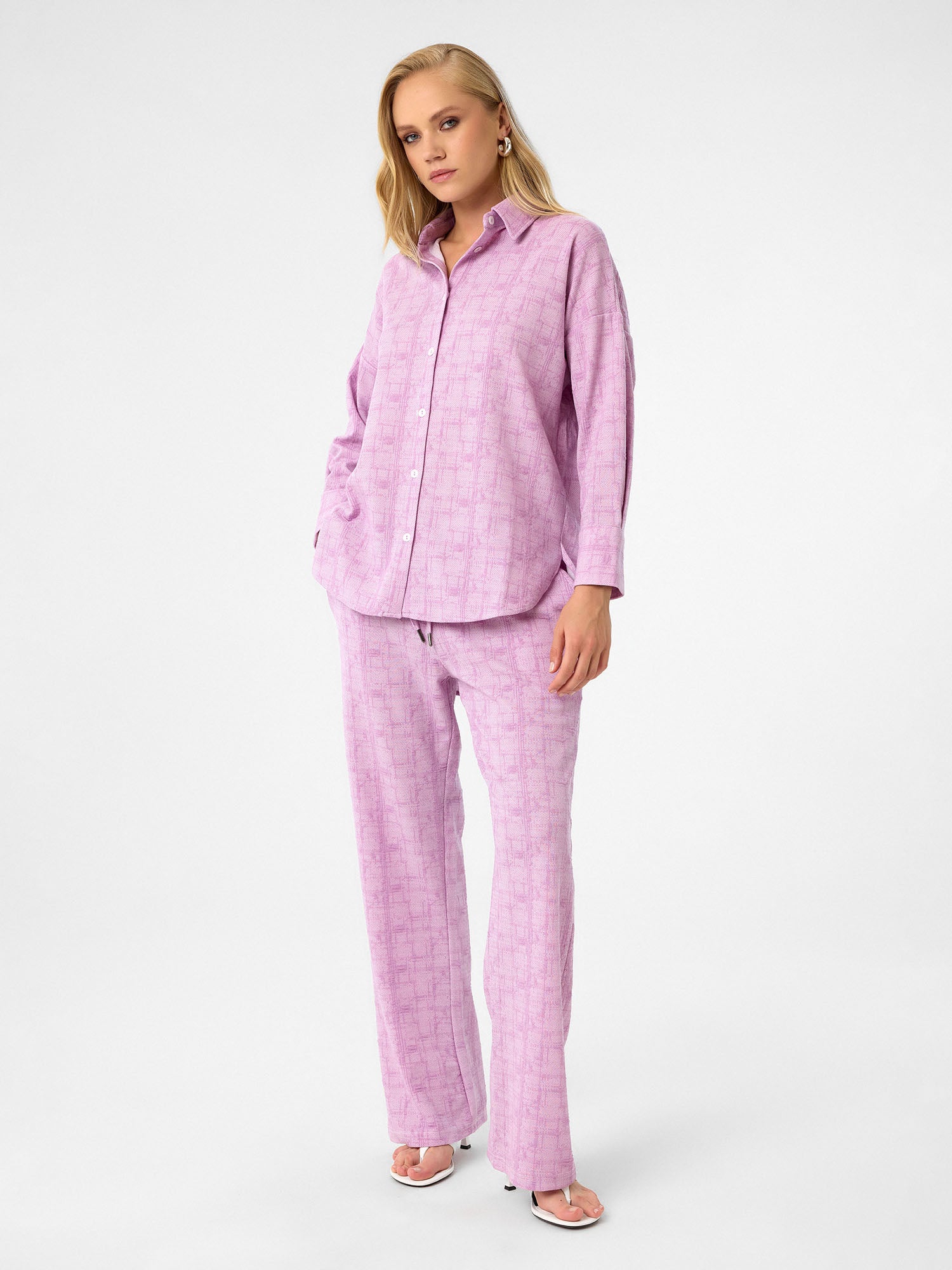 Zweiteiliges Set aus Viskose mit Karomuster in Lilac