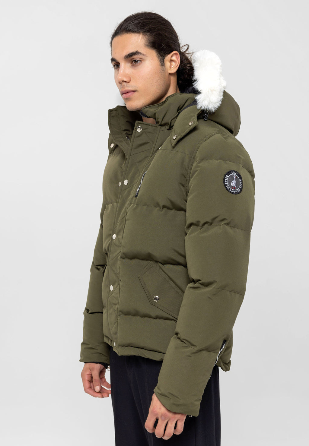 Winterjacke mit weißem Fell in Khaki