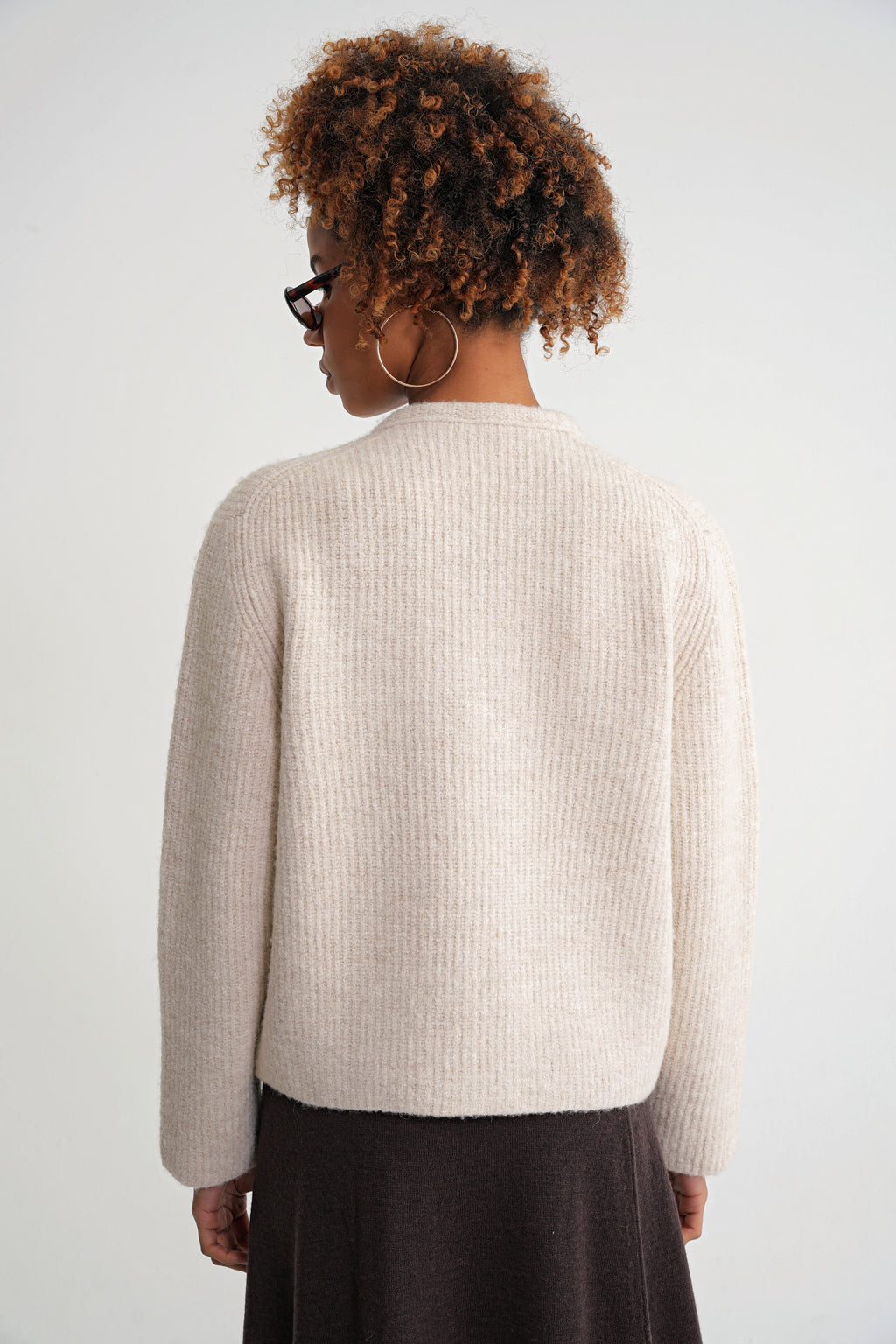 Damen Strickjacke mit Goldknöpfen in Cremebeige