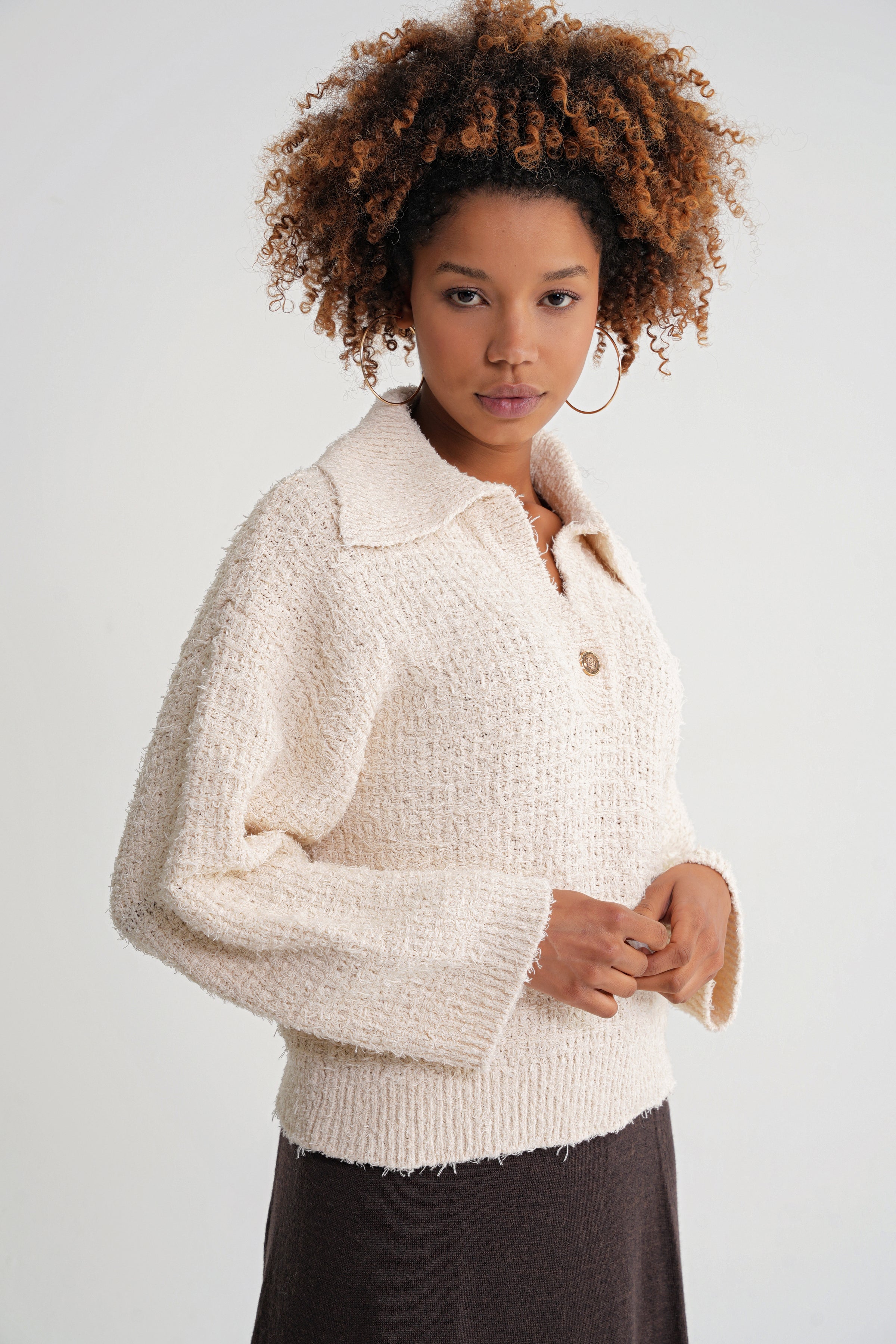 Damen Strickpullover mit Kragen und Knopfleiste – Cremeweiß