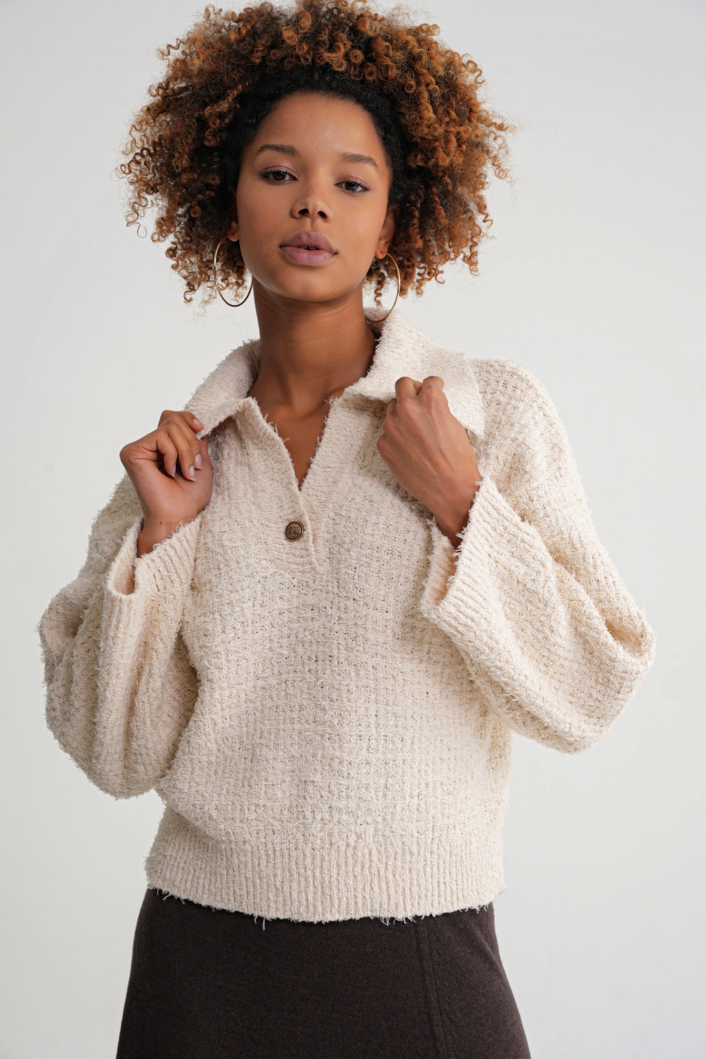 Damen Strickpullover mit Kragen und Knopfleiste – Cremeweiß