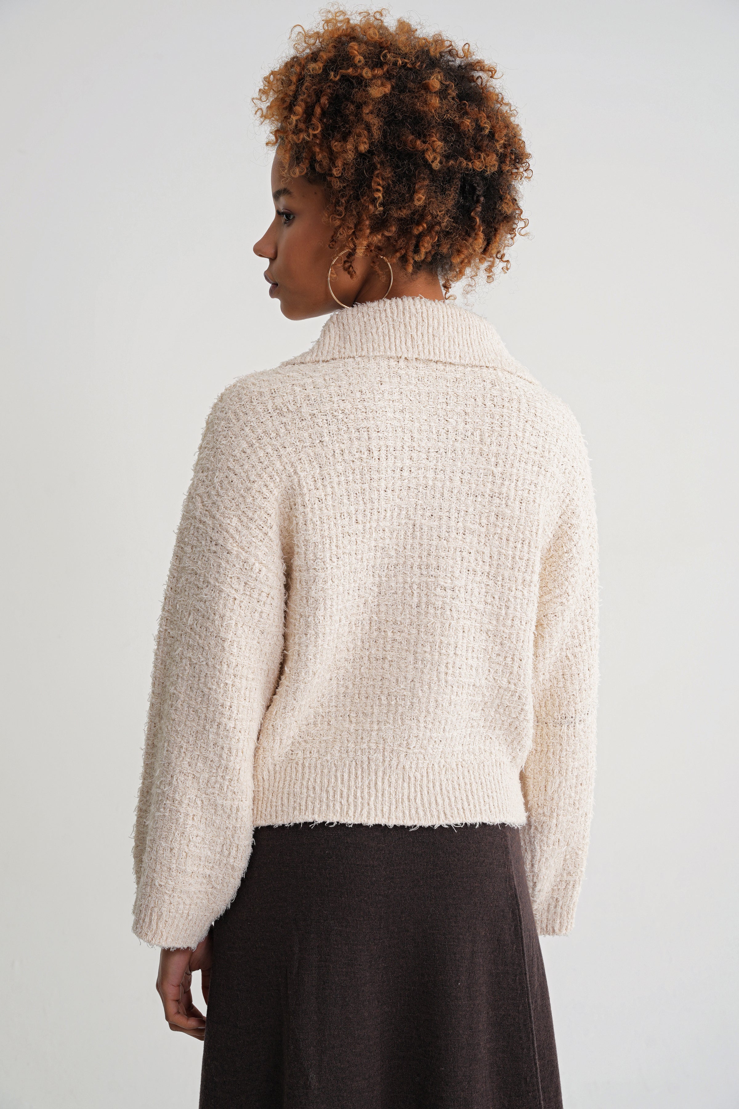 Damen Strickpullover mit Kragen und Knopfleiste – Cremeweiß