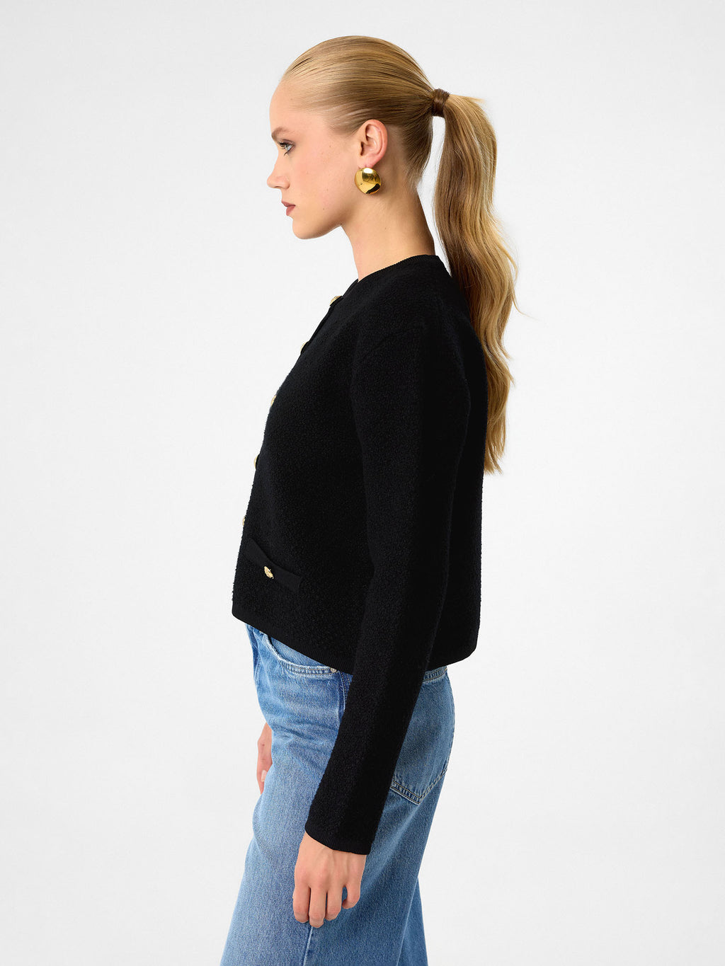 Strickjacke aus 100 % Baumwolle – Jet Black mit Gold Details